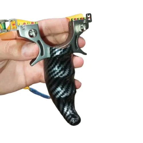 Fionda con impugnatura a scorpione