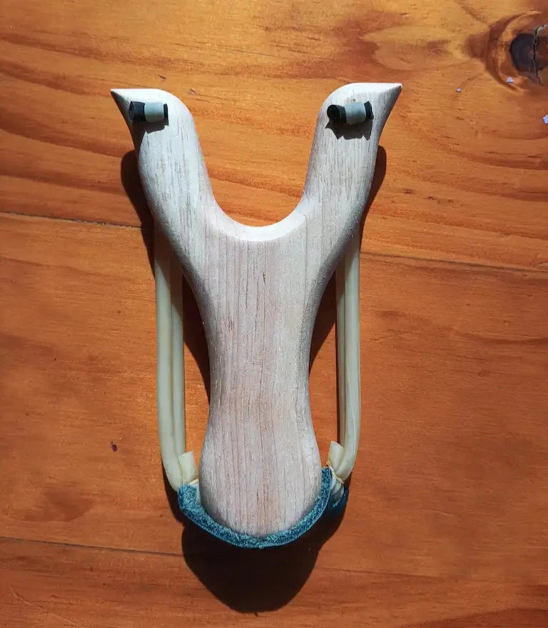 Fionda di legno leggera