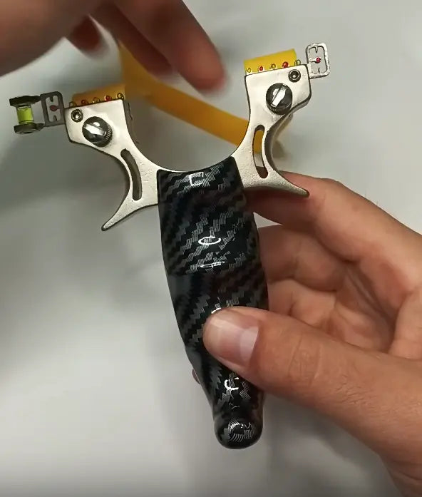 Montaggio professionale della fionda